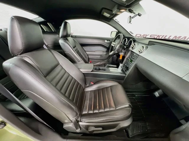 Used 2006 Green Ford GT Premium image 33