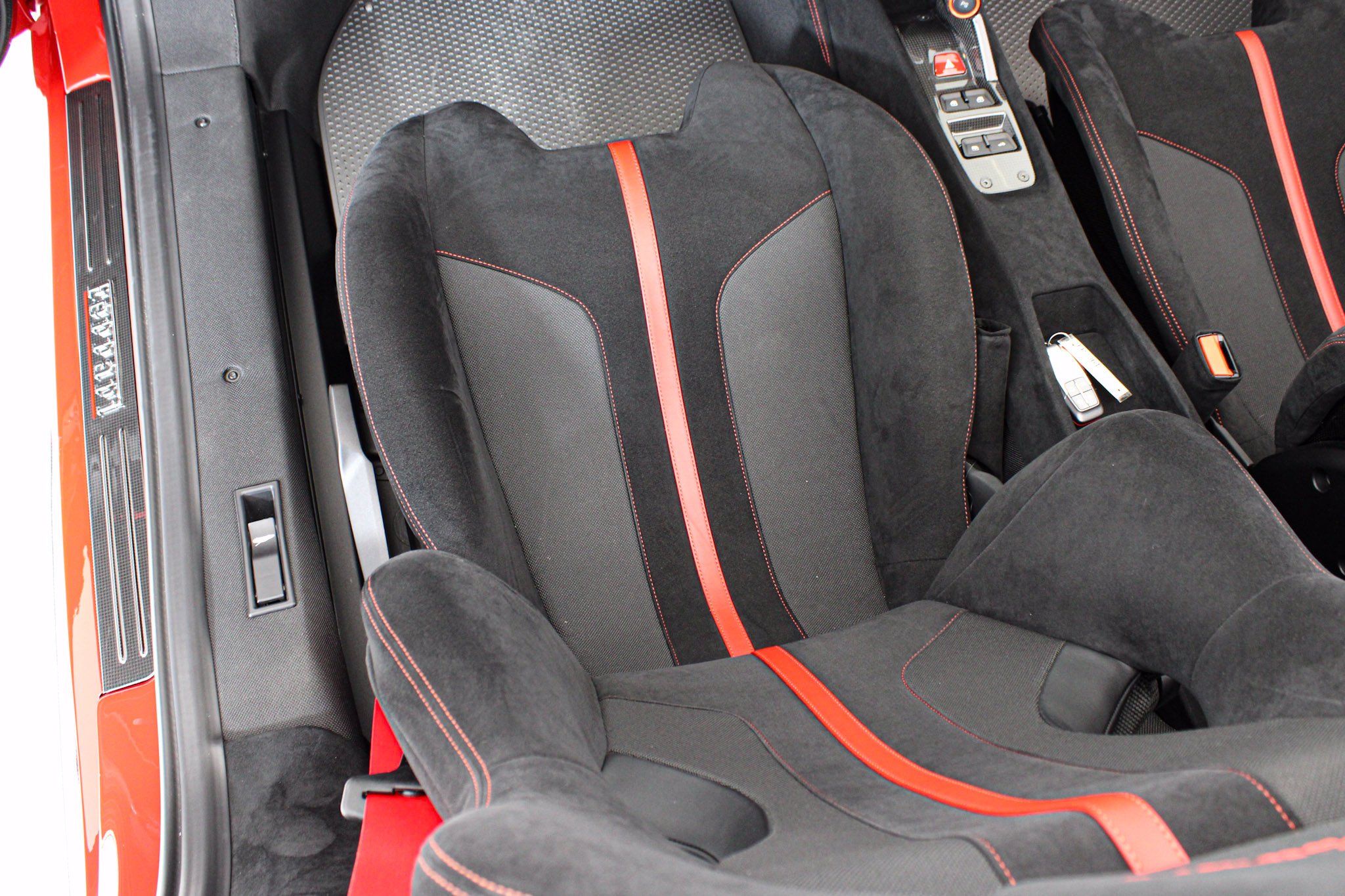 Certified Used 2019 Red Ferrari  image 40