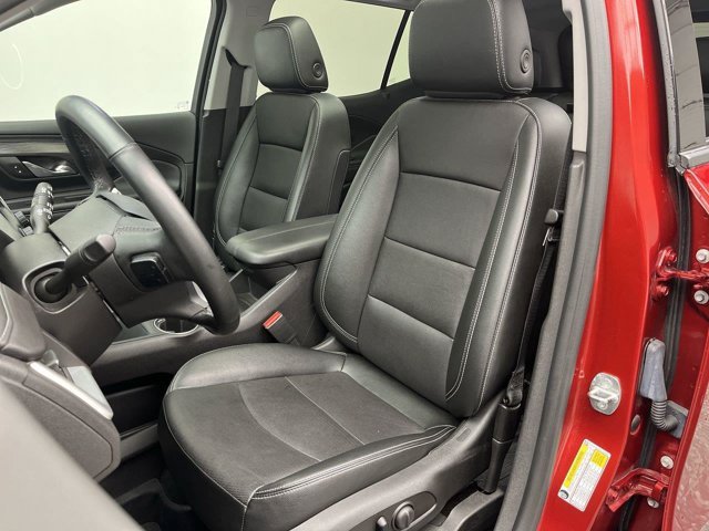 Used 2024 Volcanic Red Tintcoat GMC SLT image 10