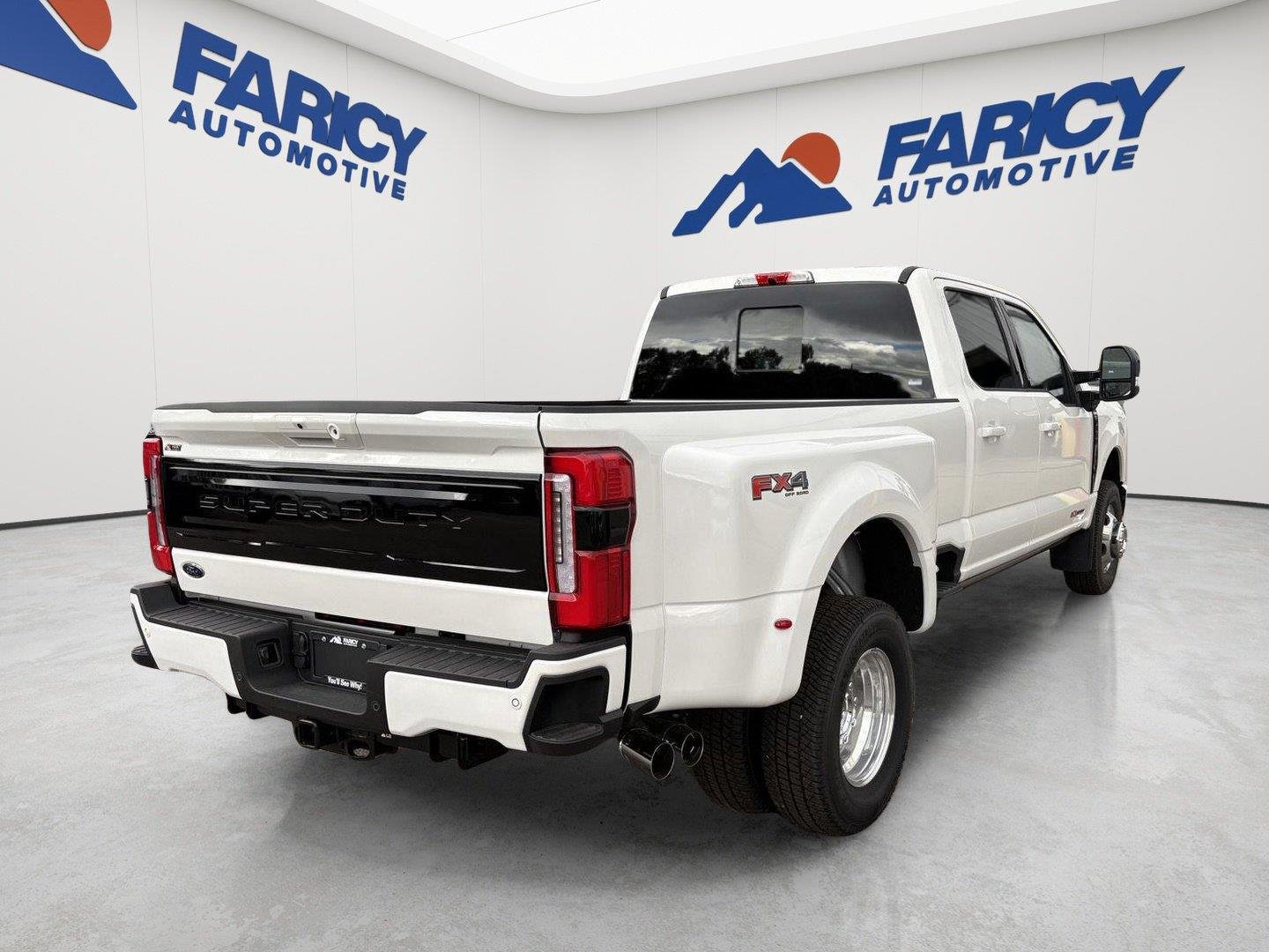 New 2026 Star White Metallic Tri-Coat Ford Platinum image 6