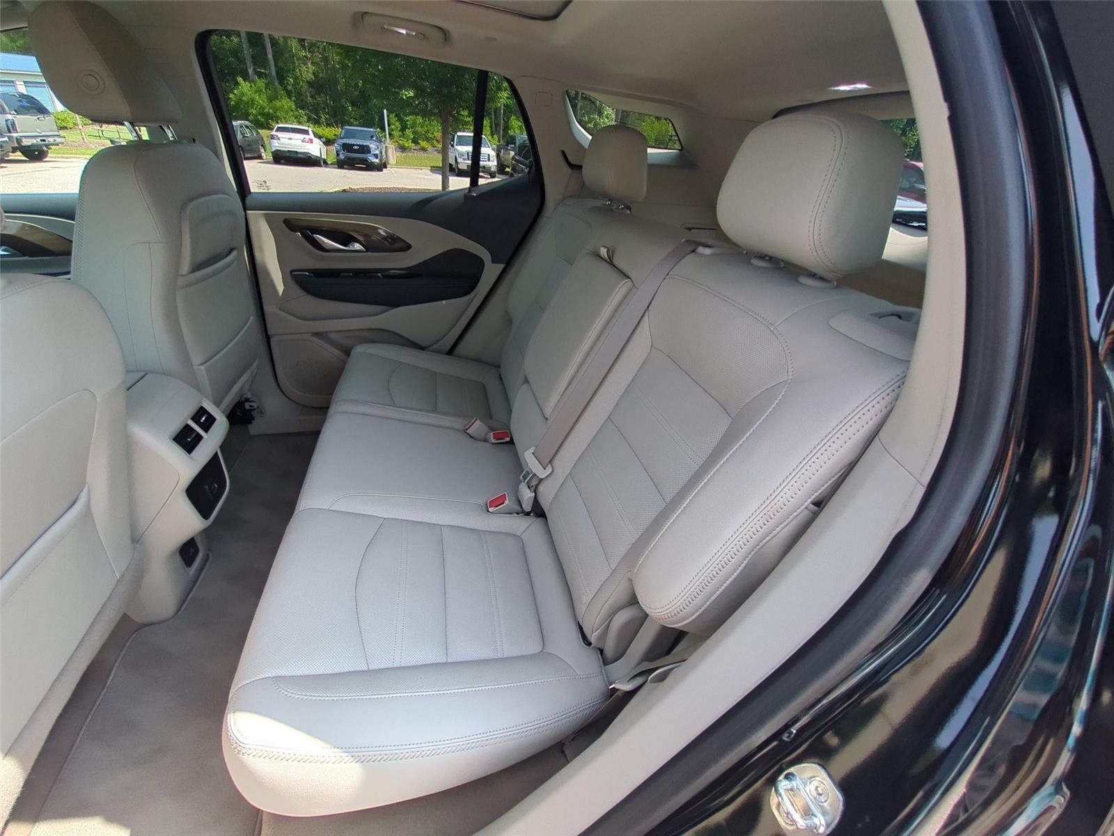 Used 2022 Ebony Twilight Metallic GMC Denali image 34