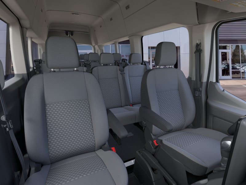 New 2026 Oxford White Ford XLT image 11