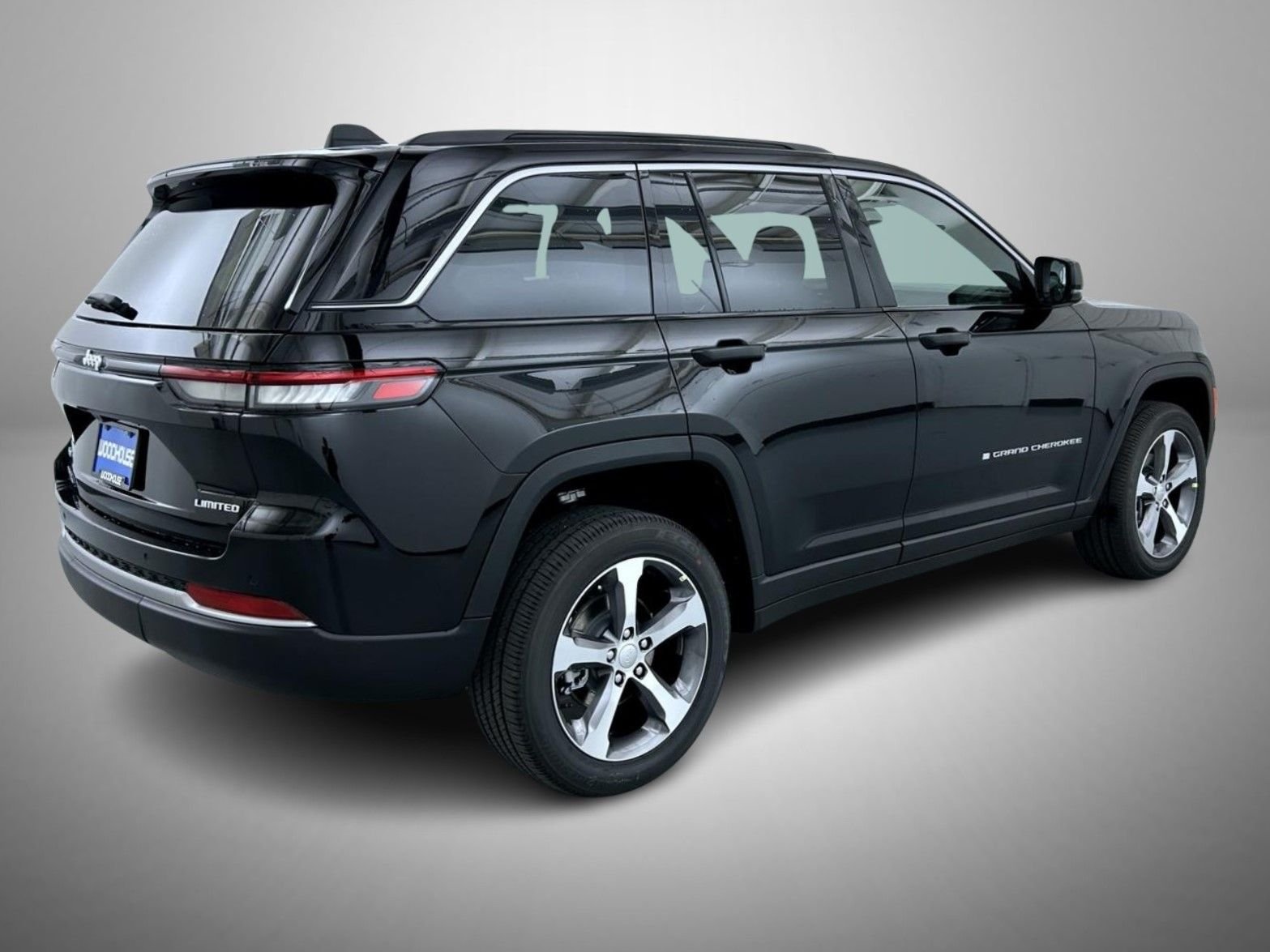 New 2026 Diamond Black Crystal Pearl-Coat Exterior Paint Jeep Limited image 5