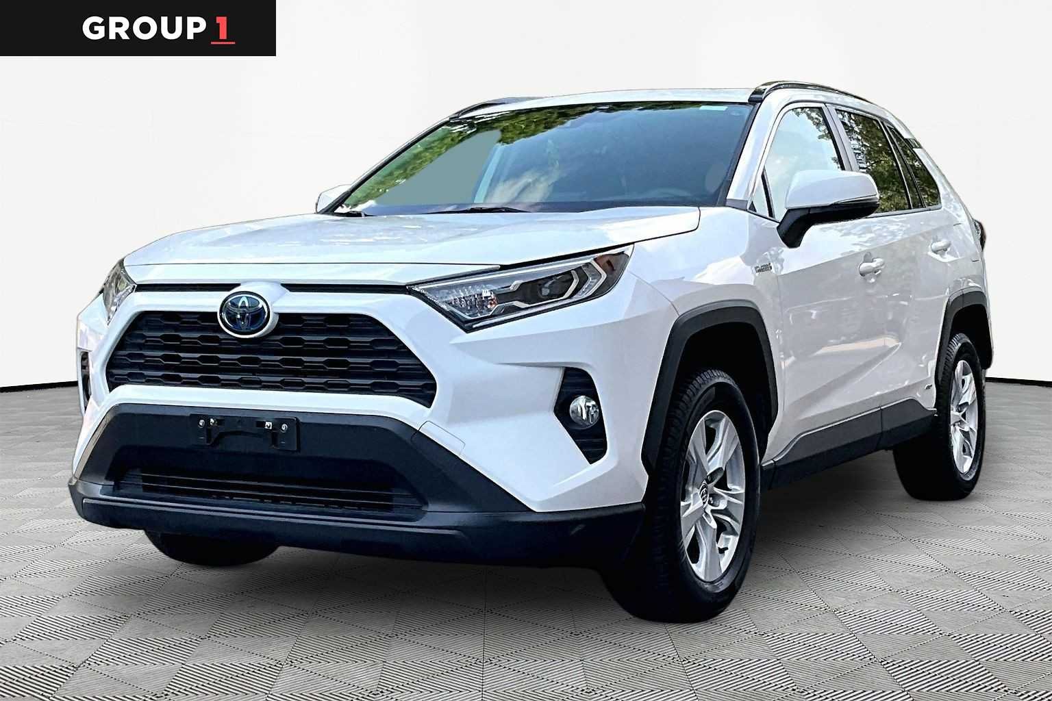 2020 Toyota RAV4 Hybrid XLE