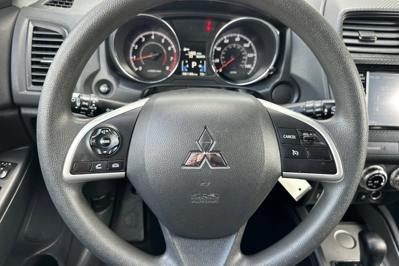 Used 2022  Mitsubishi 2.0 ES image 23