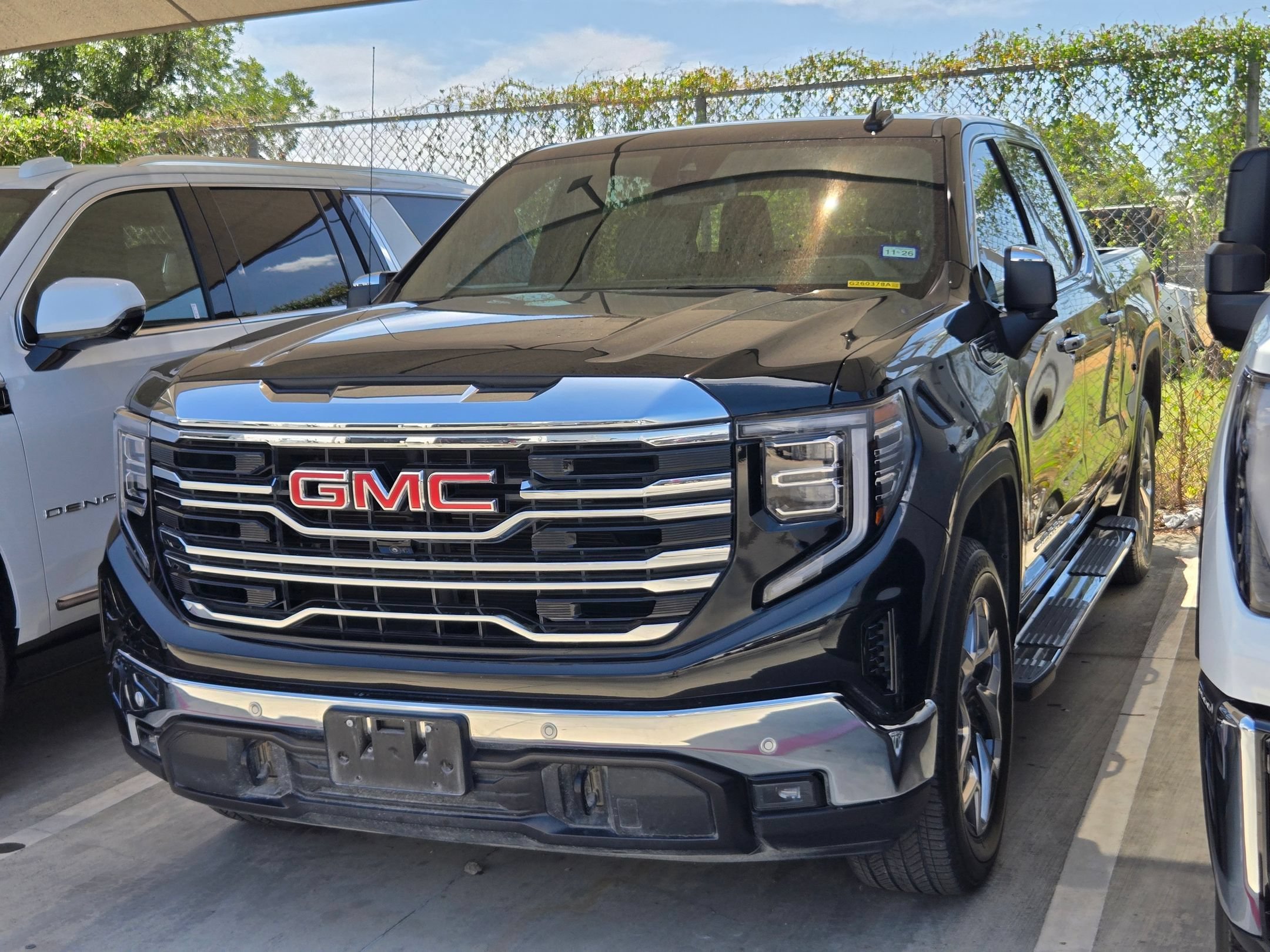 Certified Used 2024 Onyx Black GMC SLT image 3