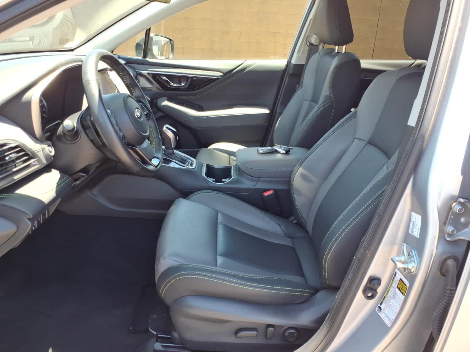 Used 2025 Ice Silver Metallic Subaru Onyx Edition image 27