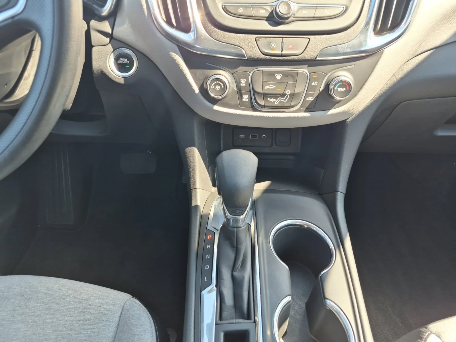 Used 2024 Summit White Chevrolet LS image 17