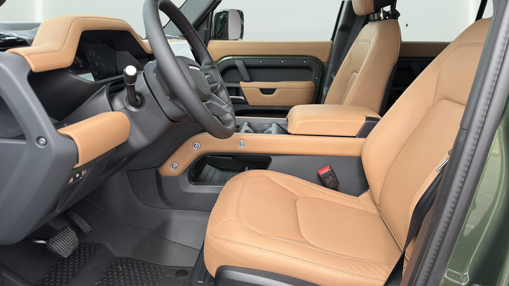 New 2026 Woolstone Green Land Rover S image 18