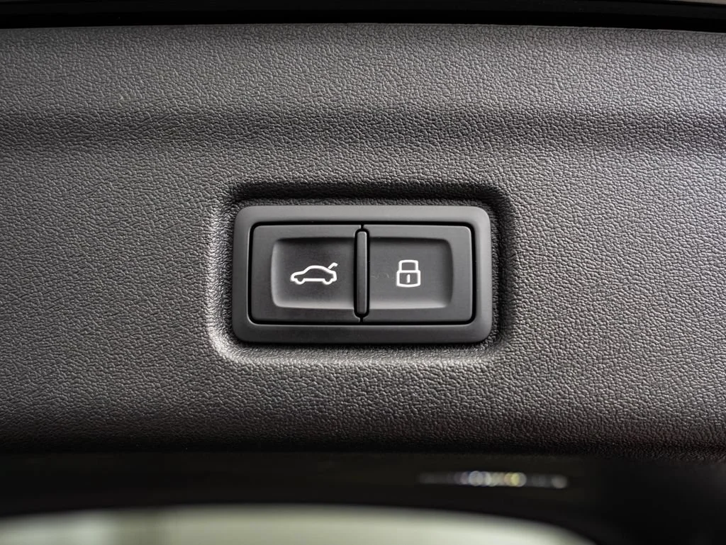 Used 2025 Mythos Black Metallic Audi Premium Plus image 21