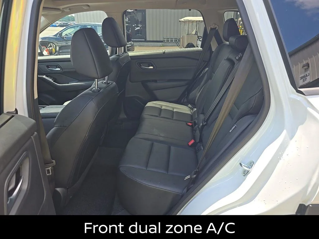 Certified Used 2025 White/off-white Nissan SV image 7