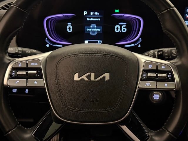 Used 2023 Moss Kia EX image 40