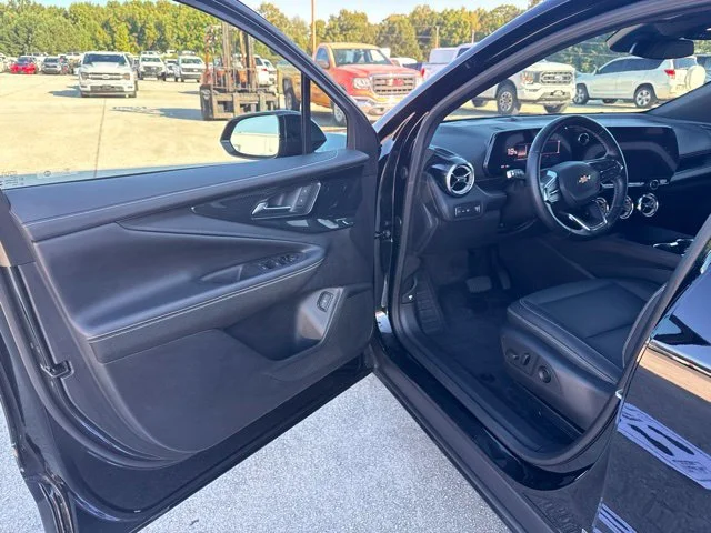 Used 2024 Black Chevrolet LT image 22