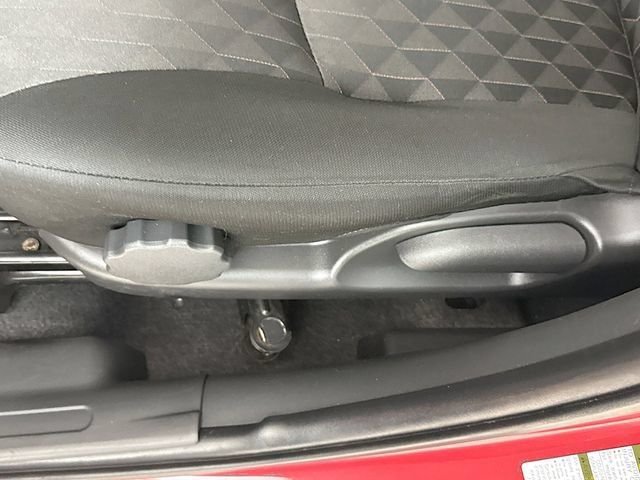 Used 2022 Red Mitsubishi ES image 19