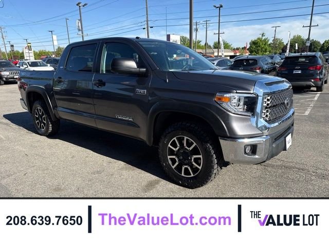 Used 2018 Gray Toyota SR5 image 2