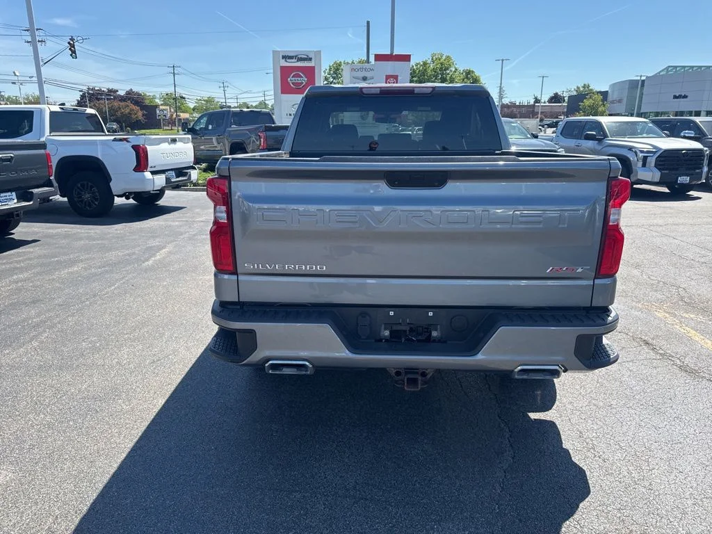 Used 2021 Gray Chevrolet RST image 7