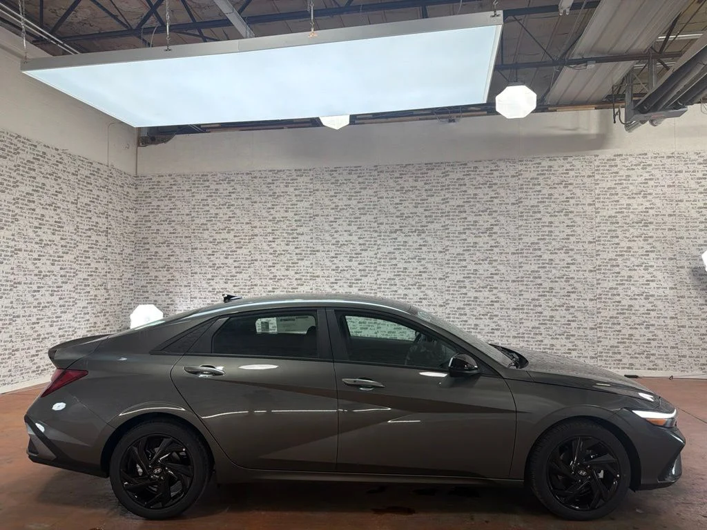 New 2026 Amazon Gray Hyundai SEL Sport image 8