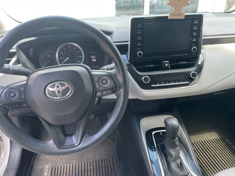 Used 2020 Silver Toyota LE image 9