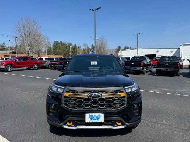New 2026 Agate Black Metallic Ford Tremor® image 9