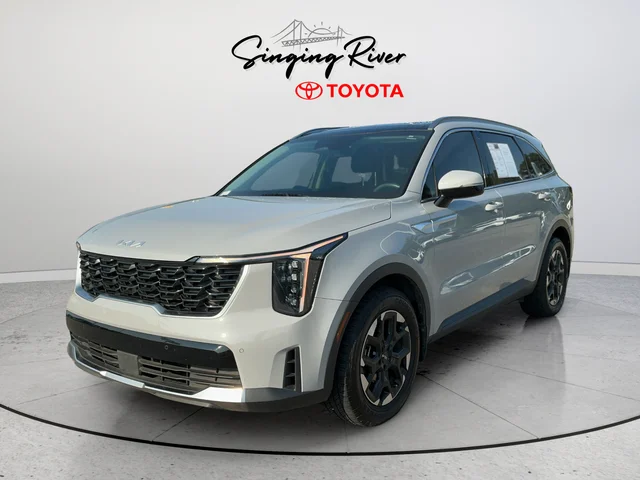 Used 2024 Gray Kia S image 3