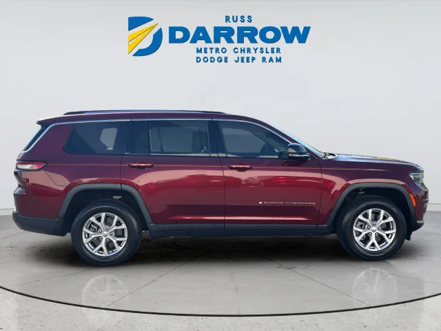 Used 2022 Red Jeep Limited image 6