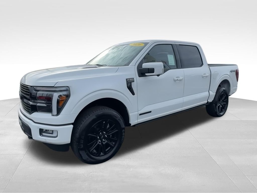 New 2026 Star White Metallic Tri-Coat Ford Platinum® image 4
