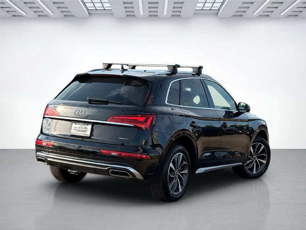 Used 2023 White Audi 45 S line Premium image 5