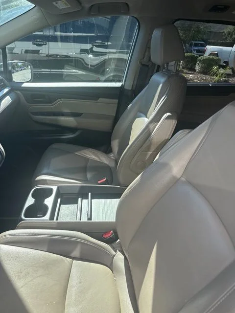 Used 2020 Gray Honda EX-L image 4