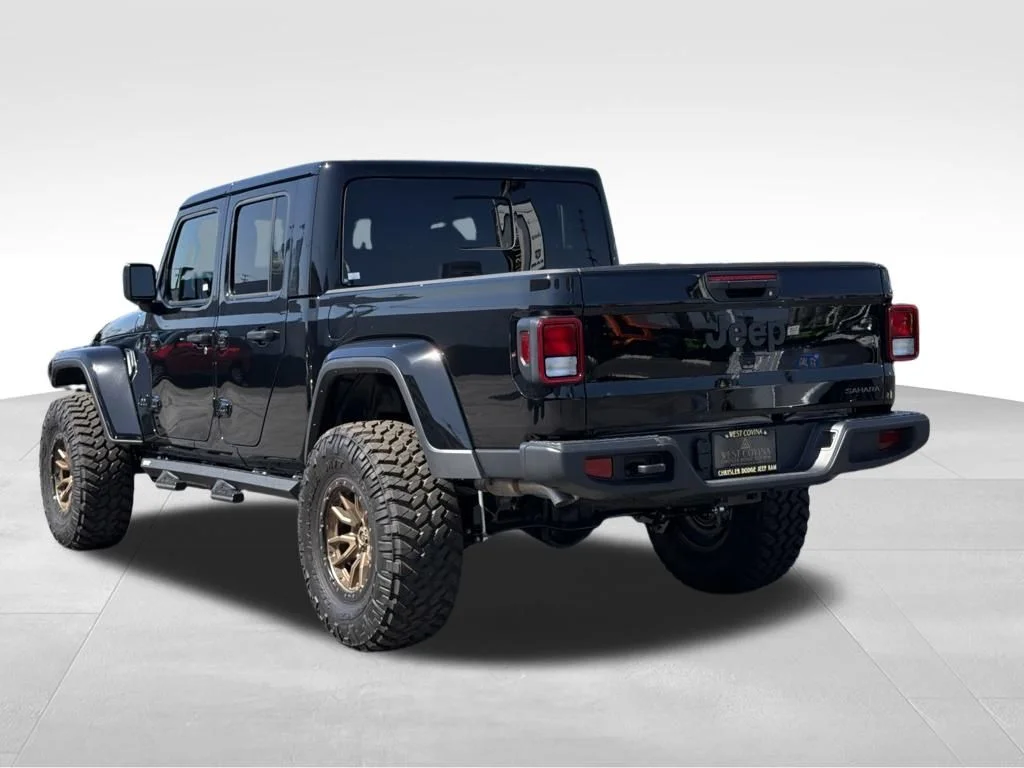 New 2026 Black Clear-Coat Exterior Paint Jeep Sahara image 10