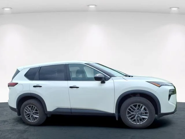 Used 2024 White Nissan S image 8