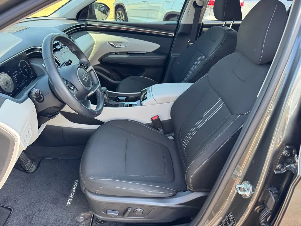 Used 2022 Gray Hyundai SEL image 7