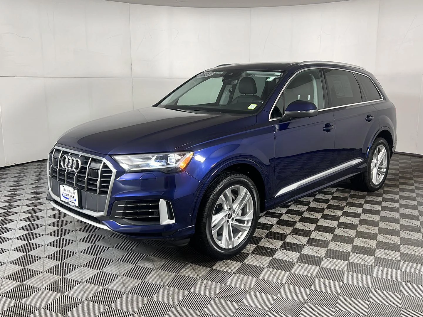 Used 2023 Navarra Blue Metallic Audi Premium Plus image 5