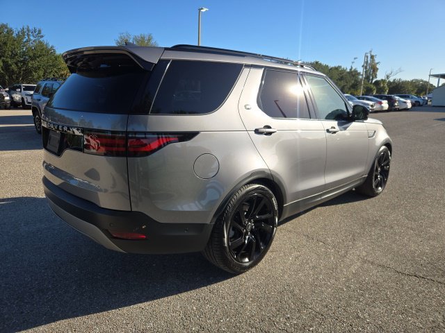 Used 2025 Eiger Gray Metallic Land Rover S image 5