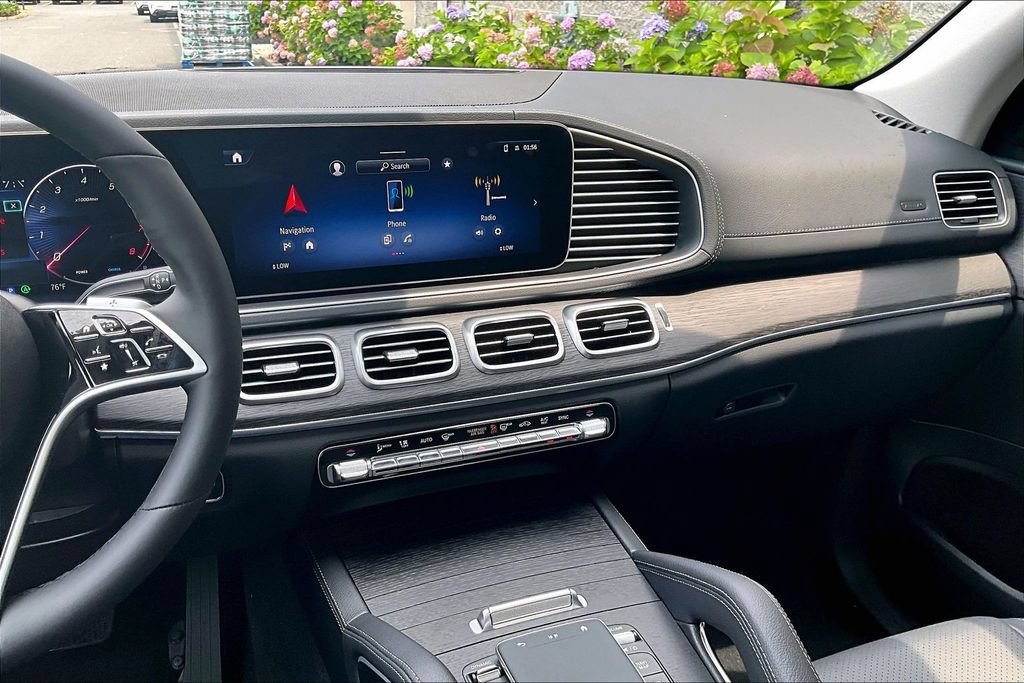 New 2026 Black Mercedes-Benz GLS 450 image 21