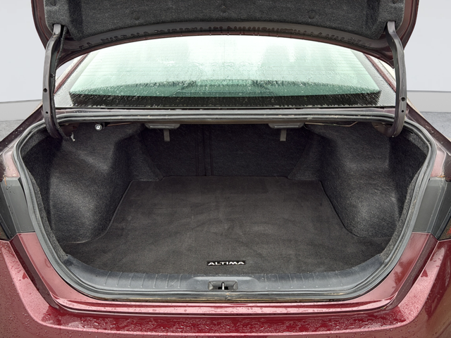 Used 2025 Red Nissan 2.5 SV image 32