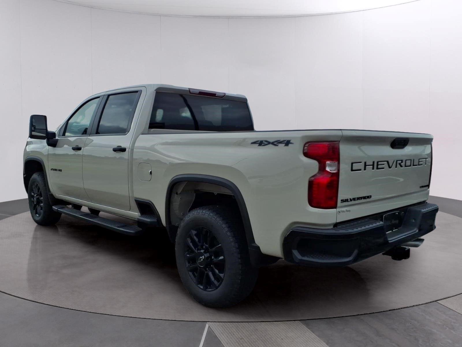 New 2026 White Sands Chevrolet Custom image 3