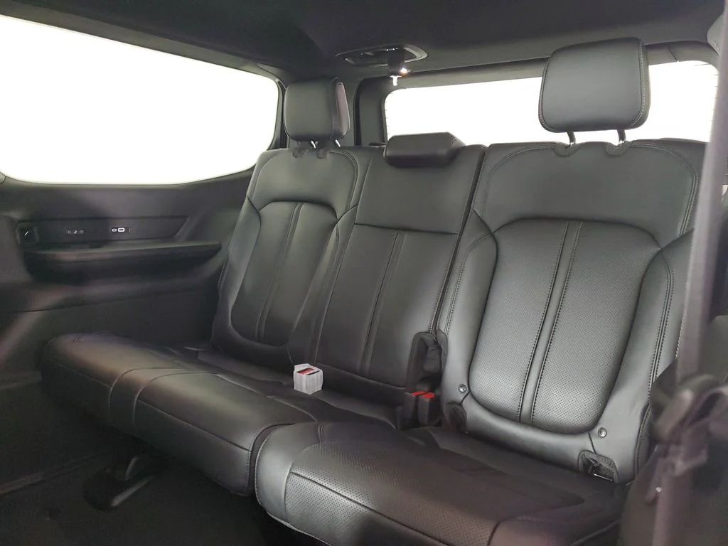 2026 Jeep Grand Wagoneer Limited Reserve - Photo 15