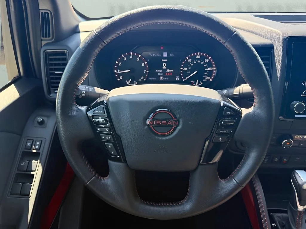 Used 2023  Nissan PRO-4X image 15