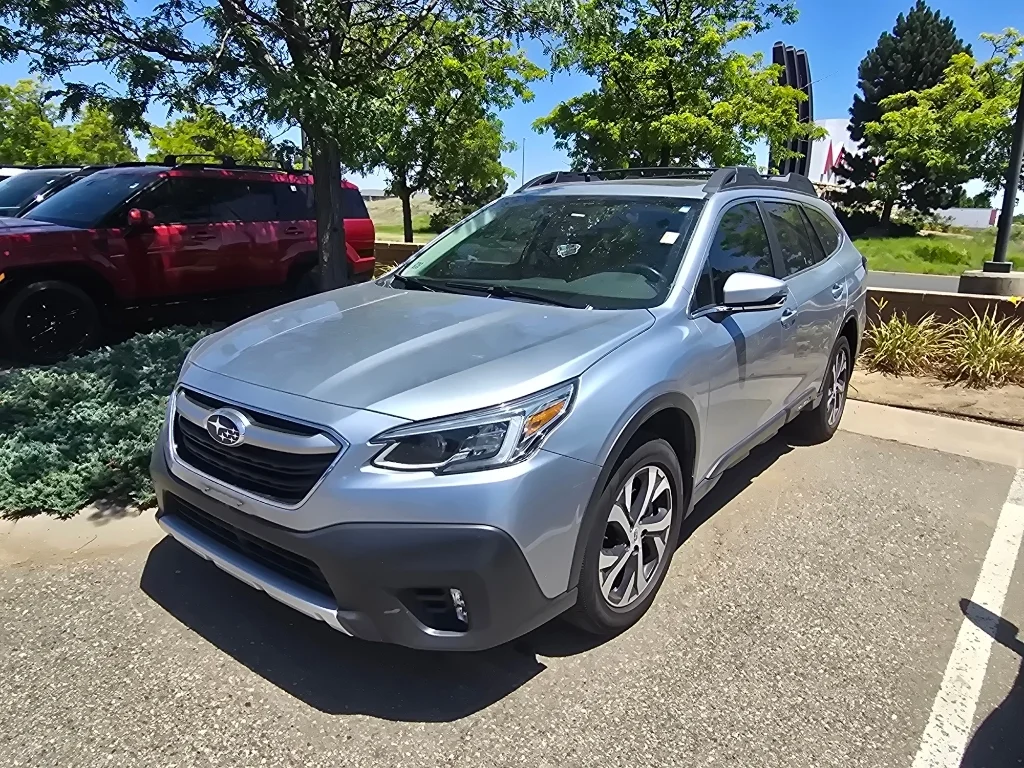 Used 2021 Ice Silver Metallic Subaru Limited image 12