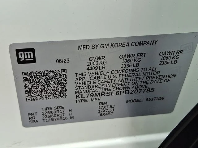 Used 2023 White Chevrolet LT image 28