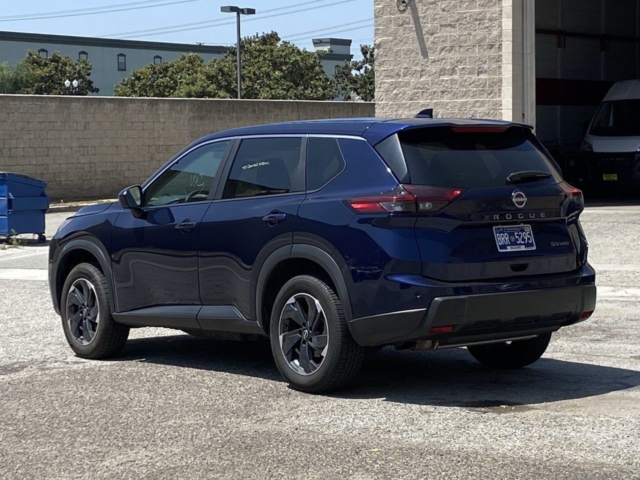 Used 2024 Deep Ocean Blue Pearl Nissan SV image 3