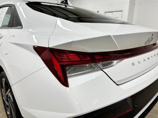 Used 2024 White Hyundai Limited image 7