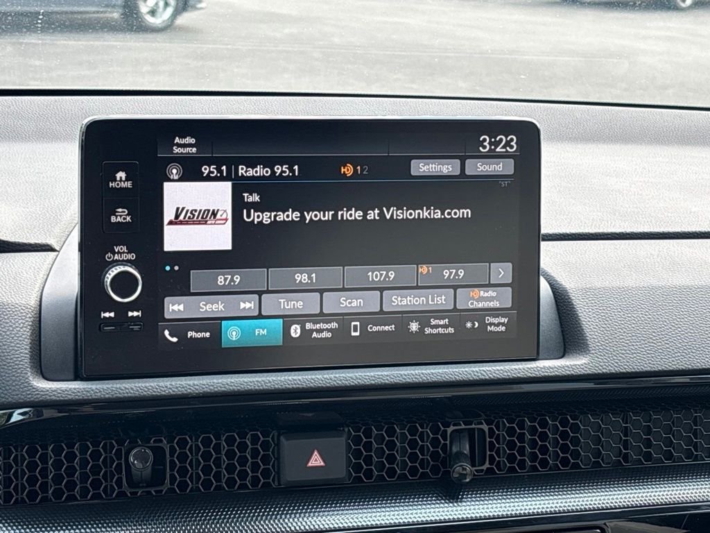 Used 2024  Honda EX-L image 18