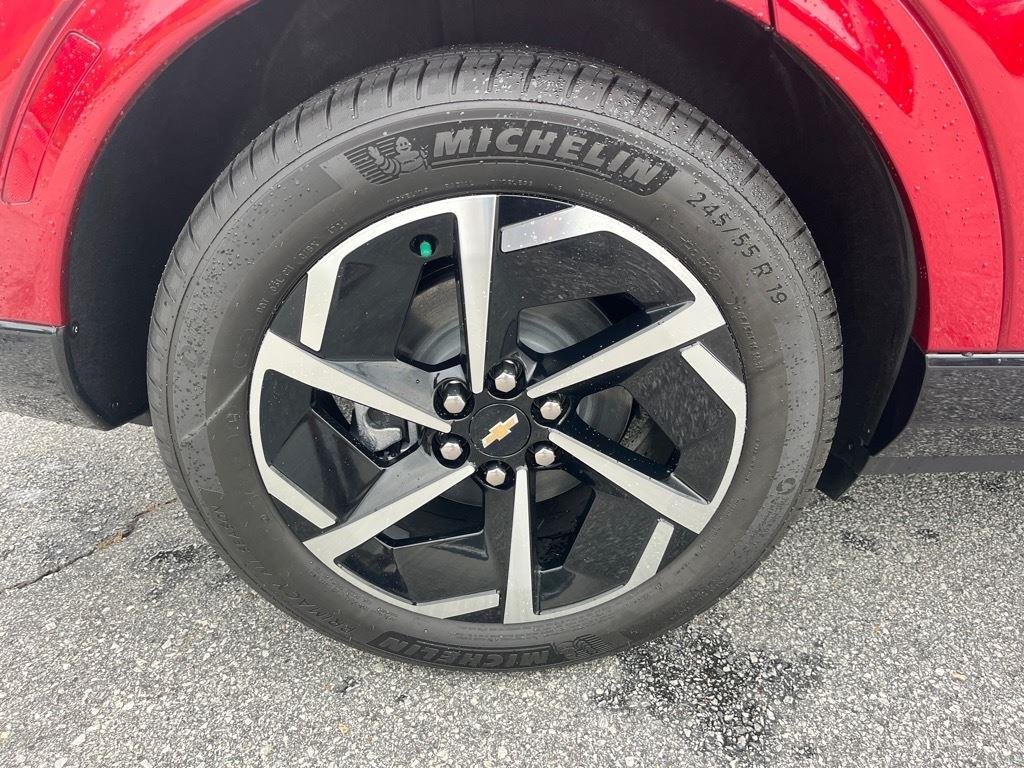 2025 Chevrolet Equinox EV LT - Photo 29
