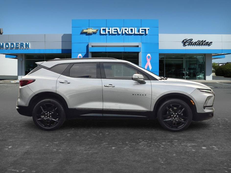 Used 2024 Sterling Gray Metallic Chevrolet RS image 6