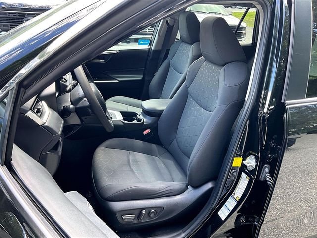 Used 2020 Black Toyota XLE image 21