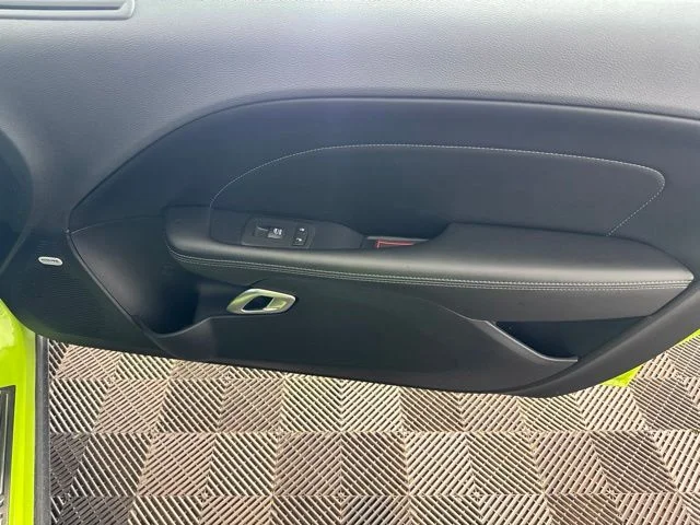 Used 2015 Beige Dodge R/T Scat Pack image 21