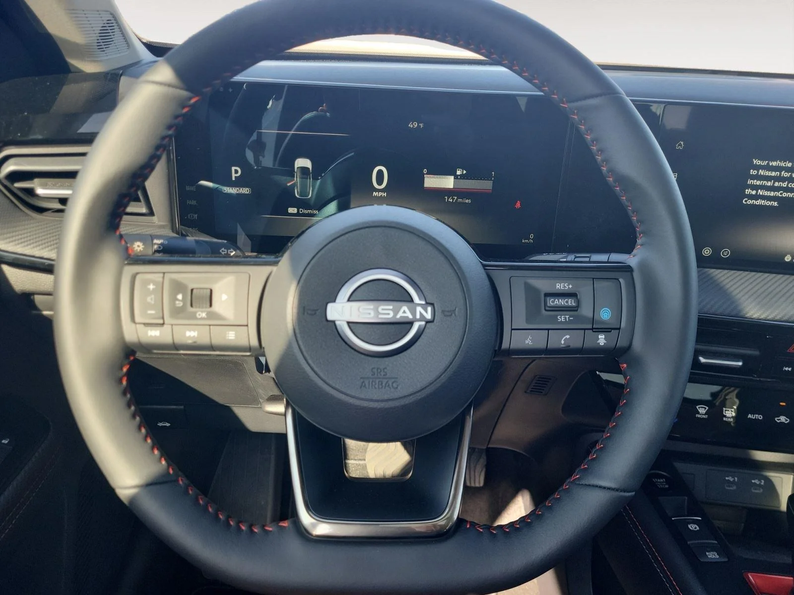 New 2026 Aspen White Tricoat/Super Black Nissan SR image 16