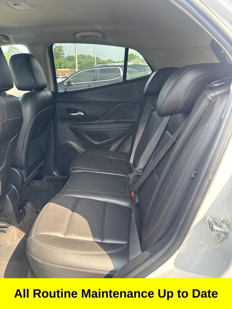 Used 2017 Summit White Buick Essence image 5