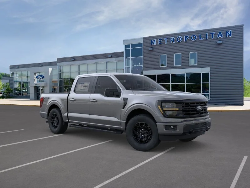 New 2026 Carbonized Gray Metallic Ford XLT image 7